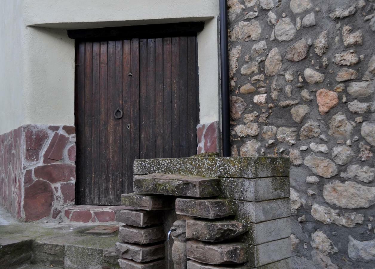 Hostel El Moli Органья Экстерьер фото